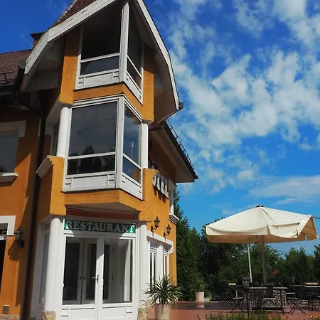 Radio Ii. Hotel